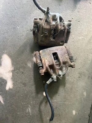 Girling BMW E30 325e 318I 320I 325I 325IX Front Brake Caliper Pair OEM #85318 - Image 1 of 4