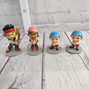 LOTE DE Disney ~ Jake & the Neverland Pirates CUBBY IZZY figuras de pie adorno de pastel - Imagen 1 de 5