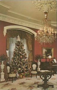 Morris Butler Museum Indianapolis Indiana Christmas decor postcard C412 - Picture 1 of 2
