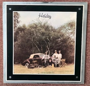 America 'HOLIDAY' LP (1974)  NM/NM     US pressing - Picture 1 of 6