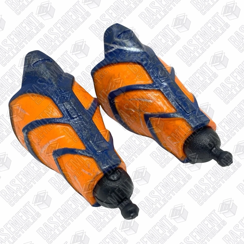 Mezco One:12 Deathstroke - Guanteletes blindados DC Comics forraje escala 1:12 Foto 1 de 2