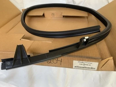 NEW OEM Ford 2001-2006 Escape Mariner RH Passenger DOOR GLASS RUN YL8Z-7825766AA - Image 1 of 4