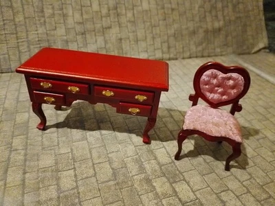 Dolls House Desk / Dressing Table w Drawers & Pink Heart Back Chair Set Bedroom - Image 1 of 4