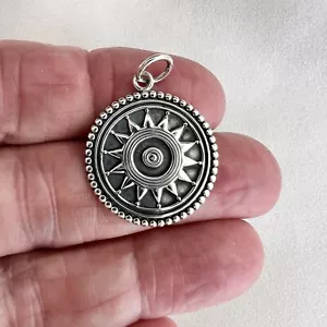 Ciondolo Solare Celeste Sole Celtico Argento Sterling 925 Solido - Foto 1 di 4