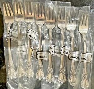 Old Master by Towle Sterling Silver set of 8 Seafood Cocktail Forks 5 7/8" NEW - Picture 1 of 6