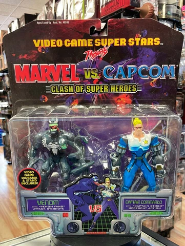 Venom vs Captain Commando (Marvel vs Capcom, Toybiz) SEALED Cover