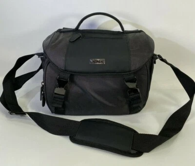 Nikon 17001 Deluxe Digital SLR Camera Case (Black) - Image 1 of 4