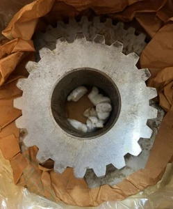 NOS Komatsu Gear 627377C1 - Foto 1 di 4