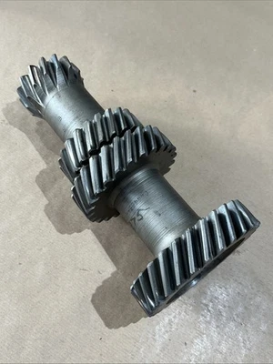 Jaguar XJ6 S2 Daimler Sovereign Gearbox Cluster Gear C44485 — 第 1/4 张图片