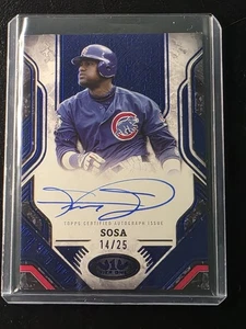 2025 Topps Tier One Sammy Sosa Blue Foil Auto # /25 - Cubs Color Match - Bild 1 von 3