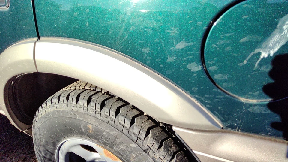 Honda Passport Driver 2000 moldura de destello trasero izquierdo en cuarto de panel OEM Lh Foto 1 de 4