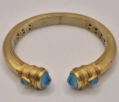 Puño Julie Vos Iridiscente Londres Azul Bisagras Cannes Demi Plato 24k Foto 1 de 4