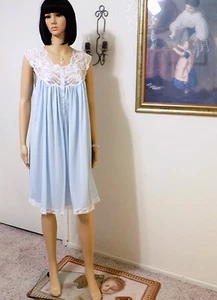 EVE STILLMAN vintage NWOT BABY BLUE & PEEK-A-BOO LACE Negligee size M medium  - Picture 1 of 7