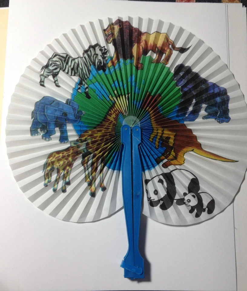 one dozen oriental chinese folding paper fans - Image 1 of 1