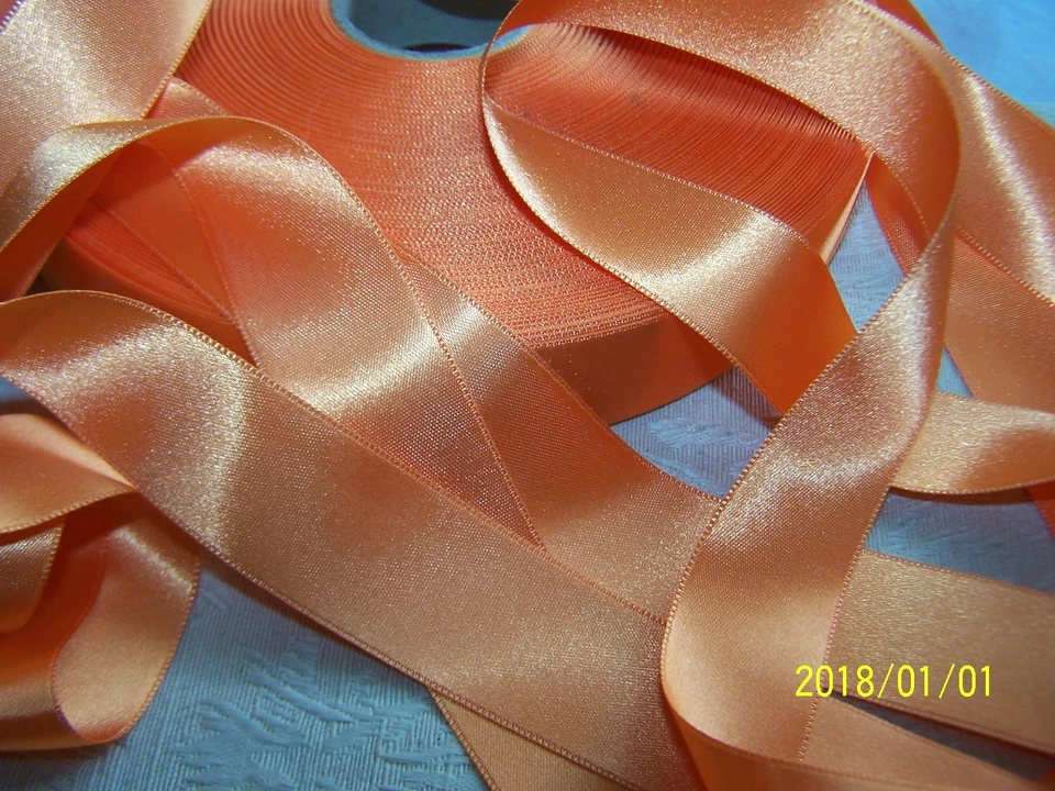 ANCIEN RUBAN EN SATIN DOUBLE FACE. SPLENDIDE. HAUT DE GAMME. Orange. N°112 - Photo 1/1