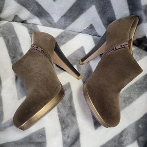 Shoes of Prey Custom Suede Velvet Olive Green & Gold Heeled Zip Up Booties Sz 37 - Picture 1 of 6