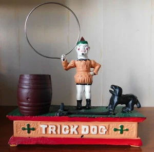 Banco de truco de hierro fundido vintage para perros y payasos FUNCIONA - Imagen 1 de 5