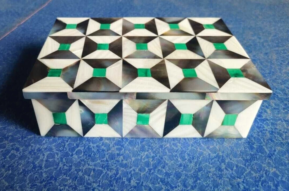 7"x5" Marble box Jewelry trinket  Pietra dura mosaic makrana malachite Art - Image 1 of 4