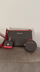 NWOT Michael Kors Jet Set Small Crossbody With AirPods Holder And Coin Purse - Bild 1 von 8