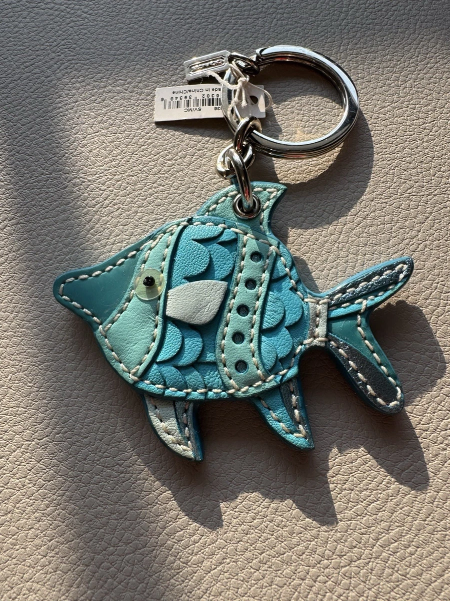 希少✨️COACH Gold Fish Bag Charm Key Ring Coach Fish Keychain