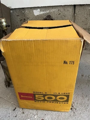 Brownie 500 Model C f/1.6Lens. No. 175 Movie projector in Box Vintage - Image 1 of 2