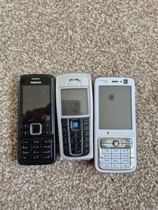 VINTAGE NOKIA PHONES BUNDLE X 3 ALL UNTESTED - Photo 1 sur 2