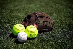 Rawlings | Serie di guanti preferiti dal giocatore | Softball da baseball/slowpitch | Mult... - Foto 1 di 6
