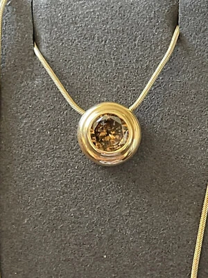 Collar solitario de diamantes color coñac de 1,25 quilates de oro amarillo de 14k. Foto 1 de 4