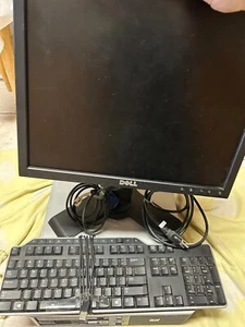 HP Compaq DC7100 SFF Desktop With HP1740 Monitor, Keyboard And Mouse (Restored) - Picture 1 of 12