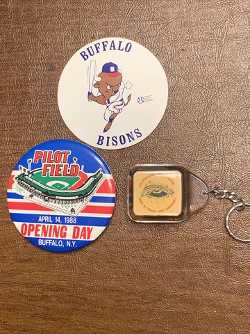 Buffalo Bisons Pilot Field Opening Day Pin & Keychain Baseball April 14, 1988 Cover