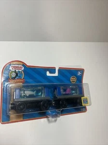 THOMAS & FRIENDS WOODEN RAILWAY ~ AQUARIUM CARS ~ ABSOLUTELY MINT ~ 2006 RARE! - Picture 1 of 4