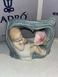 Lladro Porcelain Statue Childhood Fantasy 8130 RARE New M - Picture 1 of 4