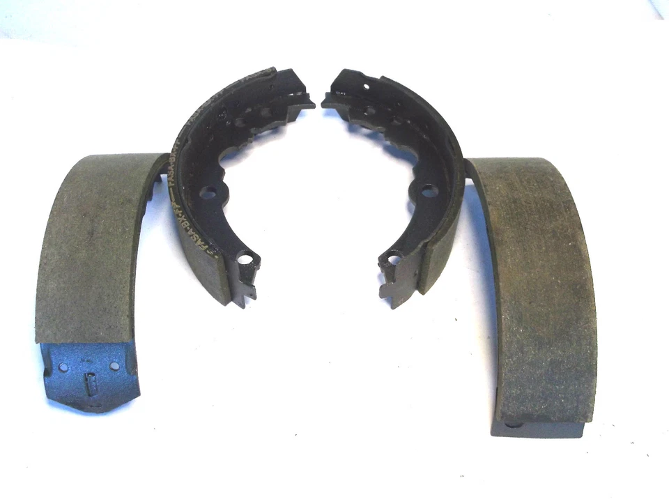 Zapata freno tambor B522 OLD STOCK NUEVA FUERA DE CAJA Foto 1 de 1
