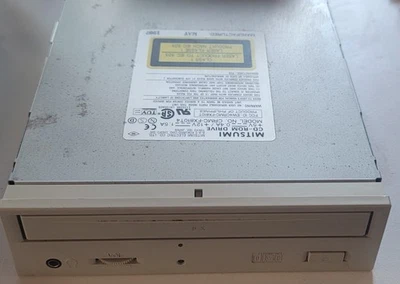 Mitsumi CRMC-FX810T4 IDE internal optical drive (1997) - Image 1 of 3