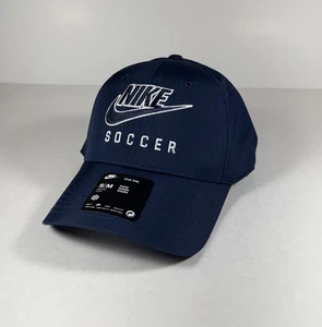 Nike Club Fútbol Estructurado Futura Swoosh Gorra Sombrero Azul Marino Para Hombres Talla S/M *NUEVO* C11451 - Imagen 1 de 7