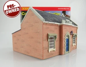 OO Gauge Hornby Skaledale R8701 Country Police Station Building - Picture 1 of 5