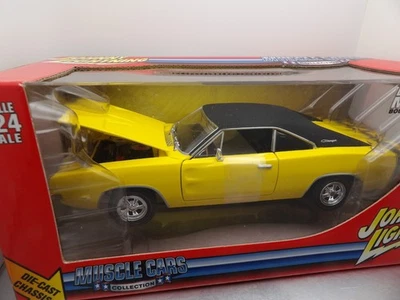 1969 DODGE CHARGER R/T      2006 JOHNNY LIGHTNING MUSCLE CARS COLLECTION    1:24 - Image 1 of 4