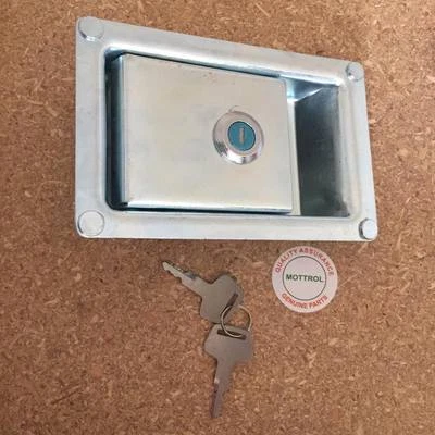 YN21C02202P1 LATCH ASSY  2 KEYS K250 side door lock SK200-5 SK200-6 YN21C03803P1 - Image 1 of 4