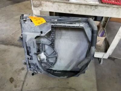 COMPLETE CONDENSOR Radiator W/ FAN SHROUD 6 Cylinder Fits 05-10 NISSAN FRONTIER Foto 1 de 4