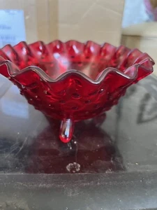 Vintage LE Smith rubinrot gekräuselte Glasschüssel/Süßigkeitenschale Nagelmuster 3 Zehen sehr guter Zustand - Bild 1 von 5