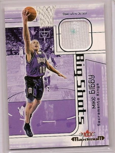 2001-02 Fleer Maximum Big Shots Mike Bibby Jersey Card - Picture 1 of 1