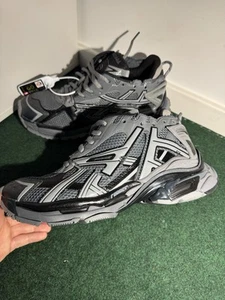 Balenciaga Runner 42 - Bild 1 von 13