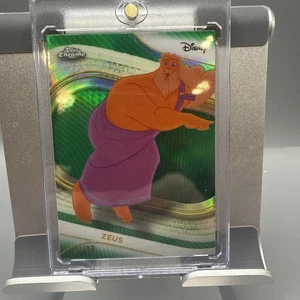 2025 Topps Chrome Disney Zeus Green WaveRefractor 81/99 🔥🔥🔥 - Bild 1 von 3