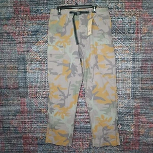 Levis mens gray golden brown camo Carrier stretch LOOSE ripstop cargo 36x34 NWT - Picture 1 of 5
