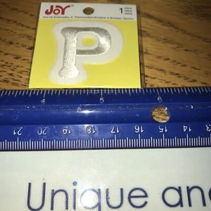 Small Iron-on Embroidered Felt Letter Initial WHITE “P” Patch (Joy Brand) 14G3 - Picture 1 of 3
