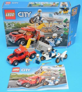 LEGO 60137 - Tow Truck Trouble - City / Police - 2017 - Picture 1 of 17