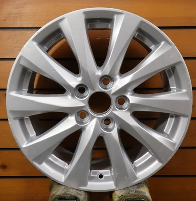 17" TOYOTA CAMRY WHEEL RIM FACTORY OEM 75220 2018-2020 SILVER - Image 1 of 4