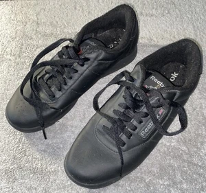 Vintage Reebok Classic Size 9 Black Women’s Free Shipping - Picture 1 of 11
