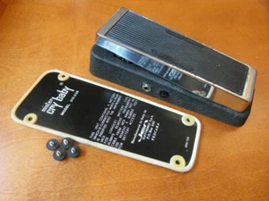 Jen Mister Cry Baby Wah (con inductor de bote de basura) - Imagen 1 de 5