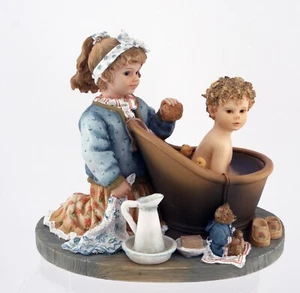 Christine Haworth Leonardo Collection Figure ~ Playing Mother - Picture 1 of 3